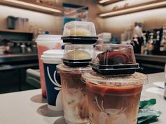 -瑞幸咖啡(巴黎春天陕西路店)