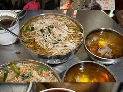 -正宗杨记普洱酸醋米线(总店)