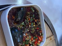 -鲁员外地锅鸡地锅鱼(龙湖江东天街店)