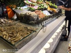 -海吃海喝海鲜烤肉餐厅