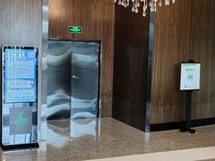 -上海虹桥西郊假日酒店