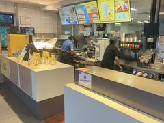 -麦当劳(常山服务区得来速店)