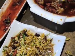 -东口码头·烧鸽子·鱼头泡饼·地方菜(金鹰悦城店)