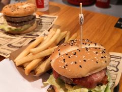 -牛纽塔·牛人堡(群众路店)