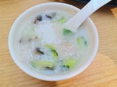 -正東记港味烧腊餐室(天鹅湖银泰城店)