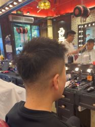 -东方先生国潮男士理发馆