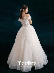 点击看大图 -予白婚纱礼服馆