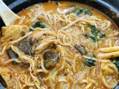 -曹宝林砂锅麻辣烫(星光路店)