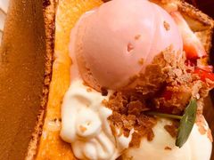 -蜜桃餐厅·伴山(湖滨商业街店)