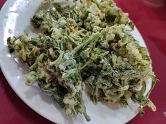 炸花椒芽-北京龙庆四季香农家饭庄·灶台鱼·碳烤虹鳟鱼(龙庆峡店)