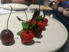 樱桃鹅肝-小大董·烤鸭(观景餐厅·南京西路店)