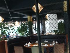 露天位-盐帮食坊•小河帮川菜(四川师大店)