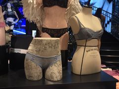 -Victoria's Secret(杭州湖滨银泰in77店)