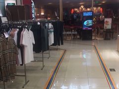 -永旺黄岛购物中心