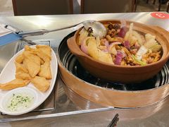 -胡须佬鸡煲四季火锅店(石厦西村直营店)