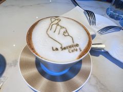 -La-Serene Café