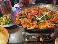 -富正毅三下锅·湘西韵味(天门山索道店)