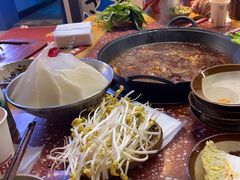 -赵美丽·重庆社区火锅·直营店(火车东站·中豪国际店)