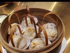 手拆蟹黄小笼包-龍堂蟹黄小笼包(万家丽店)