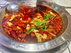 -蛙一刀·麻椒鱼火锅(金仙桥店)