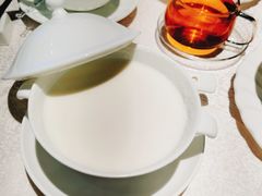 自家生磨杏仁茶-荣粤酒家·融合粤菜