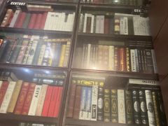 -钟书阁(松江泰晤士小镇店)