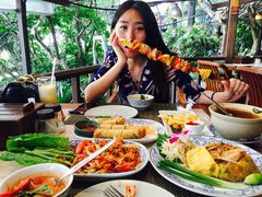 -卷心菜和避孕套餐厅(Pattaya)