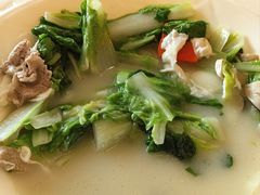 -荣誉海鲜酒楼(海湾店)