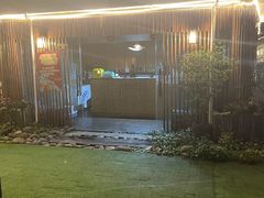 -冰冰龙虾·江湖菜·花园江景餐厅