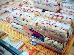 -乐兹薇尔高端烘焙店(海宁西田城店)