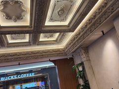 -玲婧胡同·生日蛋糕·餐厅(嘉里城店)