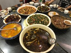 -江湖黑大兔(杨家坪店)