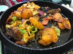 -撒拉人家.酸菜牦牛肉火锅