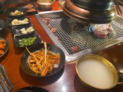 -肉甲韩国木炭烤肉(新壹街1店)