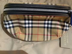 -BURBERRY(上海港汇恒隆广场店)