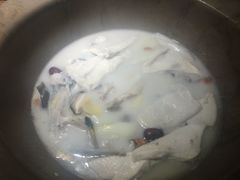 -滇香肴·云南菜蒸汽石锅鱼(云南北路店)