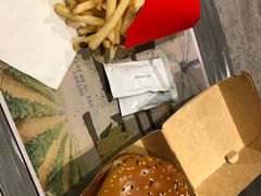 -麦当劳(展览路店)