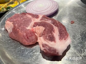 现压的荞麦面就是劲道！冰渣冷面谁不爱呀 碳火烤肉真是