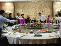 -东豪园林海鲜酒家(南港路辅路店)