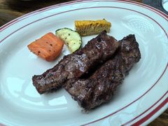 小排皇-食间牛排(湖西路店)