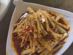 -茂县小辣椒川菜馆-羌家铜锅土火锅