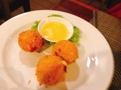 炸芝士土豆丸子-Old House Restaurant