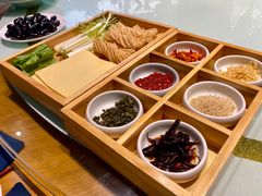 -鹊华居·地道鲁菜·海鲜·融合味(大明湖店)