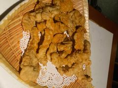 卡真酥肉-新哥老官·畅吃123·美蛙世界(苏宁广场店)