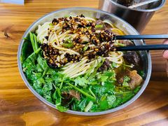 酸菜红烧牛肉面-河南拉面(肇周路店)