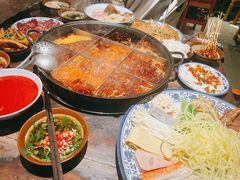 -周小明火锅(黑金冠社区店)