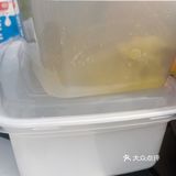 在李公堤常去的美容中心做脸，出门发现有家榴莲