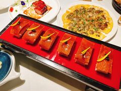 壹品香酥片皮鸭配鲟鱼子（两吃）-艋舺·台湾小馆老字号(平安悦坊店)