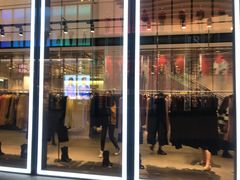 -URBAN REVIVO(深圳华润万象天地店)