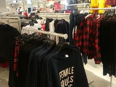 -H&M(天一广场店)